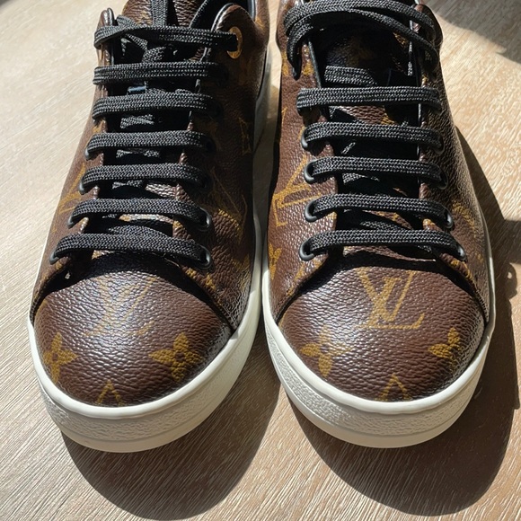 Louis Vuitton Frontrow Logo Sneakers Size 38 - Picture 3 of 16